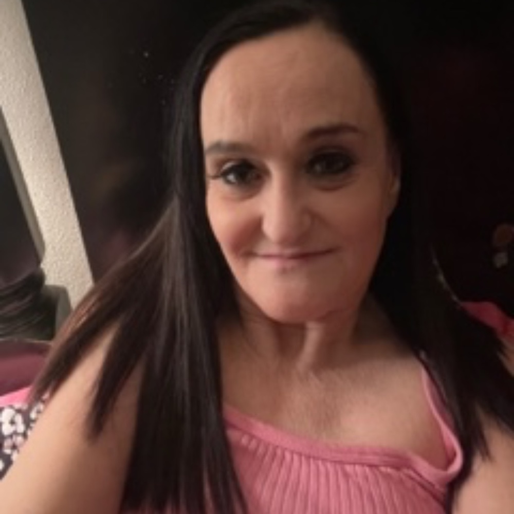 Meet your Posher, Deedee